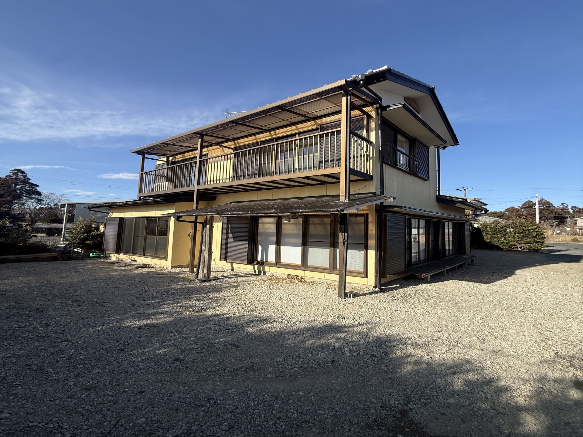 事務所利用も相談可！ガレージを倉庫や作業場に。土地広・リフォーム済みの万能物件
